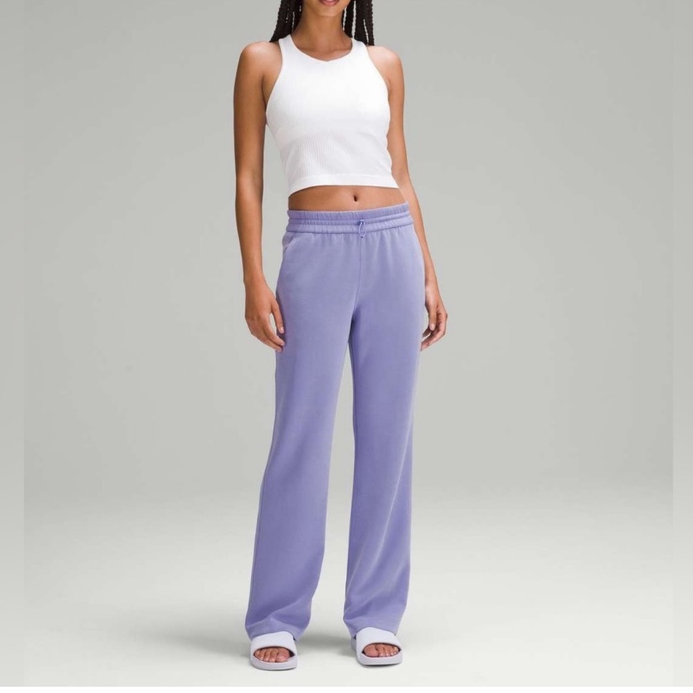 Lululemon Softstreme Pants - Dark Lavender size 8